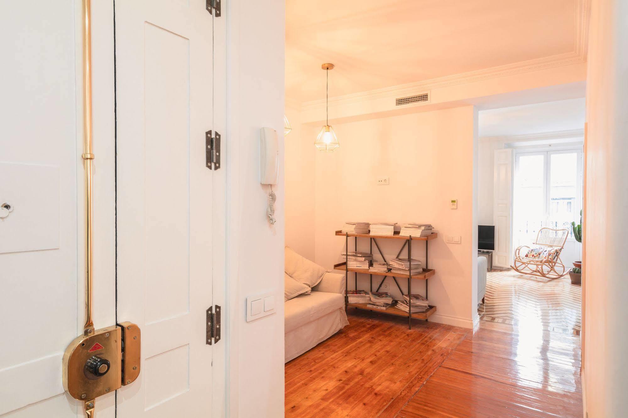 Fuencarral Apartment Madrid Ngoại thất bức ảnh
